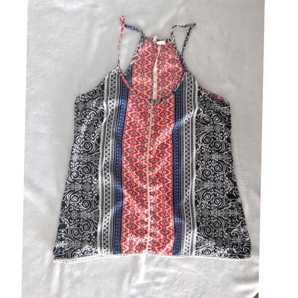 Japna Tops - Japan Multi-Colored flowy Aztec pattern size Medium